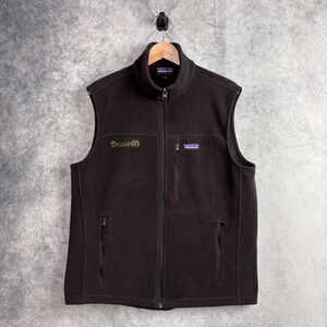 Patagonia Men's Classic Synchilla Fleece Vest in Black with‎ Logo Size Medium